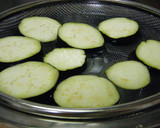 とろ～り温泉卵と茄子のそぼろ丼作り方1写真