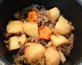 お鍋にお任せ★ホコホコ肉じゃが温玉のせ♪作り方5写真