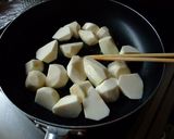 ホッとする♡里芋と油あげの煮物作り方3写真