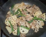 豚肉とれんこんの味噌炒め★作り方4写真