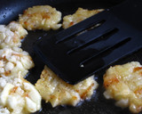 たたきじゃがいもと桜海老のチーズお焼き作り方5写真