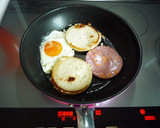 簡単♪ｴｯｸﾞﾏｯｸﾏﾌｨﾝ風♪作り方1写真