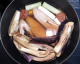 とろとろ茄子と梅♪カレイの煮付け作り方3写真