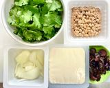 パクチー風味の豆腐と納豆の和え物作り方1写真