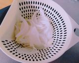 ＊新玉ねぎとわかめのさっぱり生姜サラダ＊作り方2写真