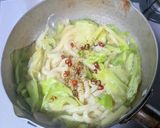 キャベツたっぷりピリ辛豚うどん作り方7写真