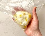 ふりふりおにぎり『コーンじゃこたくあん』作り方5写真