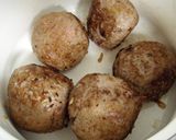 シチューの素使用♪簡単煮込みハンバーグ作り方8写真