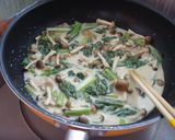 小松菜としめじの豆乳味噌パスタ作り方2写真