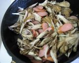 舞茸とソーセージのチーズオムレツ作り方3写真