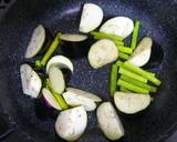 秋味♪豚肉となすと舞茸の炒め物作り方3写真