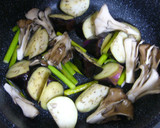 秋味♪豚肉となすと舞茸の炒め物作り方4写真