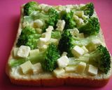 Ｗで！が美味しいブロッコリーのトースト☆作り方5写真