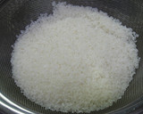 新米で「鶏とキノコの炊き込みごはん」作り方1写真