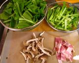 小松菜＊しめじ＊ベーコンのバター炒め作り方1写真
