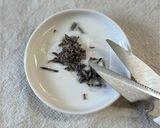 お弁当の塩昆布キッチンバサミで刻んでね💕作り方2写真