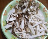 秋の香り　きのことしらすのご飯作り方1写真