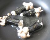 海苔巻きキノコのオリーブ焼き♪作り方4写真