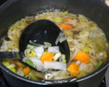 野菜たっぷりぎょうざのとろとろスープ作り方2写真