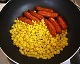 チョリソーとコーンのウスターソース炒め作り方3写真