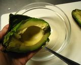 混ぜるだけ♪アボガ丼作り方1写真