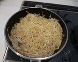 包丁いらず！簡単もやし焼きそば作り方2写真