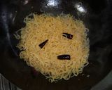 安価でヘルシーなおかずピリカラしらたき作り方4写真