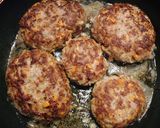 夫が愛する♡懐かしの煮込みハンバーグ作り方4写真