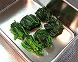 我が家の定番!ほうれん草のごまじゃこ和え作り方1写真