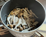 しめじ（きのこ）と玉子のコンソメスープ作り方3写真