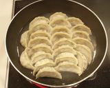 誰でも簡単☆パリパリ餃子の焼き方作り方1写真