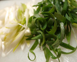 鶏とねぎとしょうがのスープ麺作り方1写真