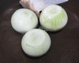 旬♪トロトロ丸ごと新玉ねぎの和風スープ作り方1写真