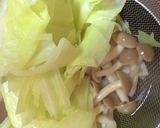 簡単♪中華クラゲのキャベツしめじサラダ★作り方1写真