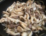きのこたっぷりハッシュドビーフオムライス作り方2写真
