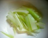 イカとセロリのサラダ☆白だしドレッシング作り方1写真