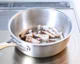洋風煮物【大根とベーコンのコンソメ煮】作り方2写真