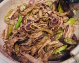 豚肉とオクラとイカの肝醤油炒め作り方7写真