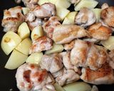 ご飯が進む！ポテチキ♪カレーマヨ醤油炒め作り方6写真