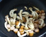 なすとしめじとソーセージでパスタ♪作り方2写真