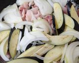 豚肉と茄子と玉ねぎの生姜焼き♪トロトロ♪作り方2写真