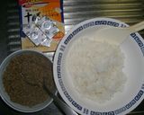 チーズ♪とそぼろのおにぎり作り方1写真