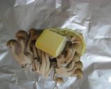 鮭ときのこのホイル焼き◇かぼすバター作り方2写真