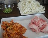 豚キムチ焼きうどん作り方1写真