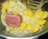じゃがいもとコンビーフのミルク煮♪作り方3写真