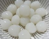 材料3つ！簡単玉こんにゃくの煮付け作り方1写真