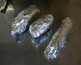 新聞紙とアルミで焼き芋(・∀・)作り方4写真