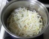 もやしポン酢梅かつおぶしの和え物作り方1写真