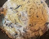かんたん！ワンパンマッシュルームとチキンのクリ―作り方5写真