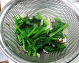 ほうれん草とマイタケの豚丼作り方2写真